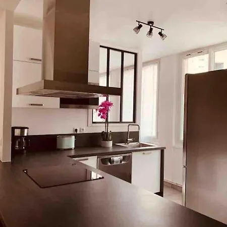 Spacieux Centre Gare Visitation אנז'ה